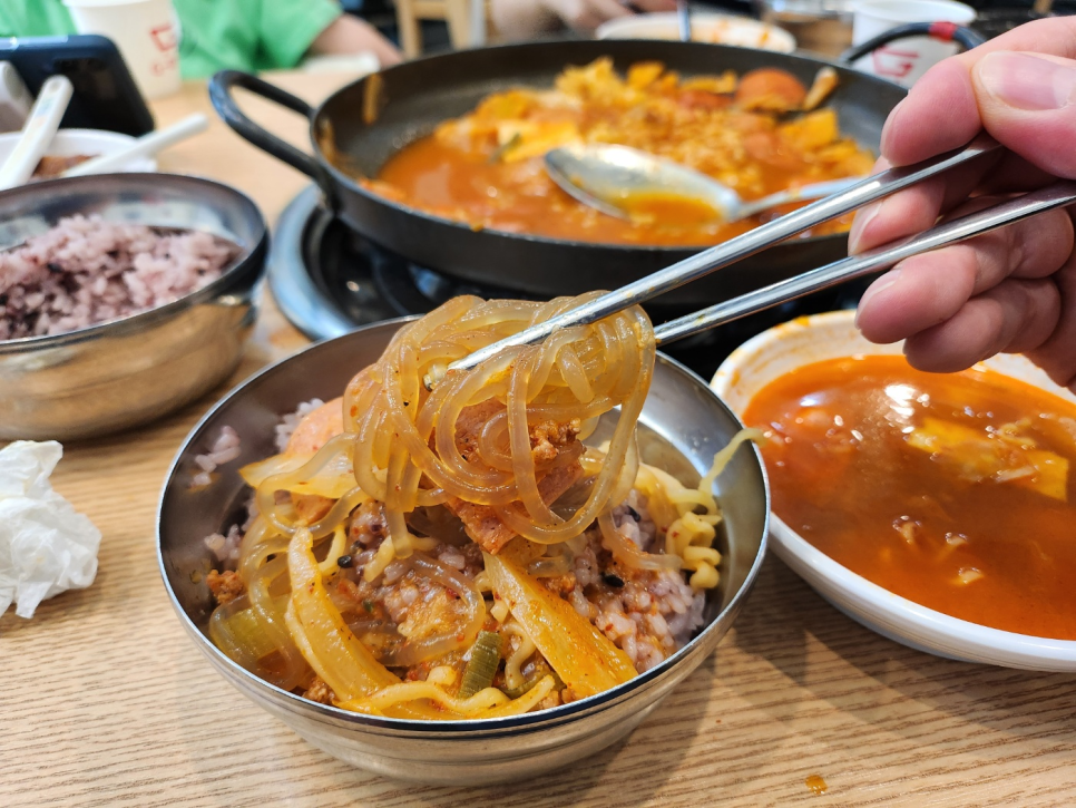 김뚜껑부대찌개 검단아라점 사진 5