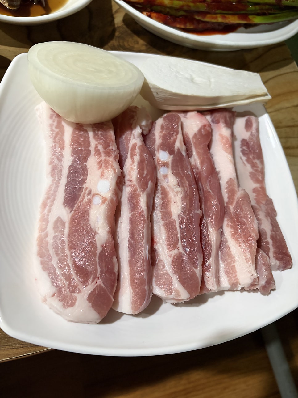 옥이네빨간돼지 사진 4