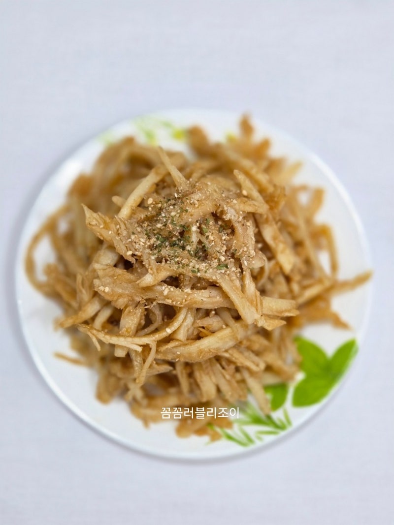 진미채 간장 볶음 레시피 진미채 간장 볶음 쉽게 만드는법 아이 밥반찬용 오징어채 볶음