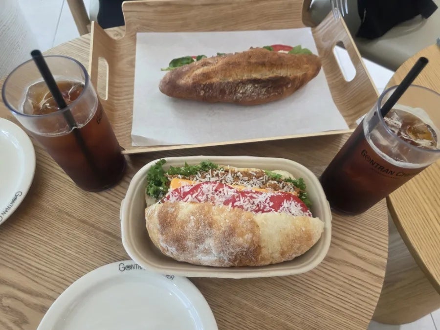 곤트란쉐리에 벨라시타점 사진 1