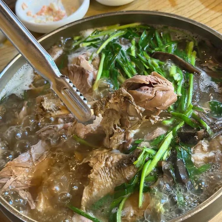 능이버섯백숙 황금레시피, 깊은 향과 진한 국물 맛을 살리는 정통 조리법
