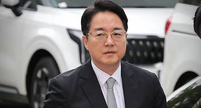 <b>심우정</b>·전무곤 <b>구속영장</b> 청구…'검찰 수뇌부 정조준'