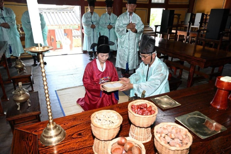 <제 직책은 ‘여성 군수’가 아니라 ‘<b>기장 군수</b>’입니다.... 