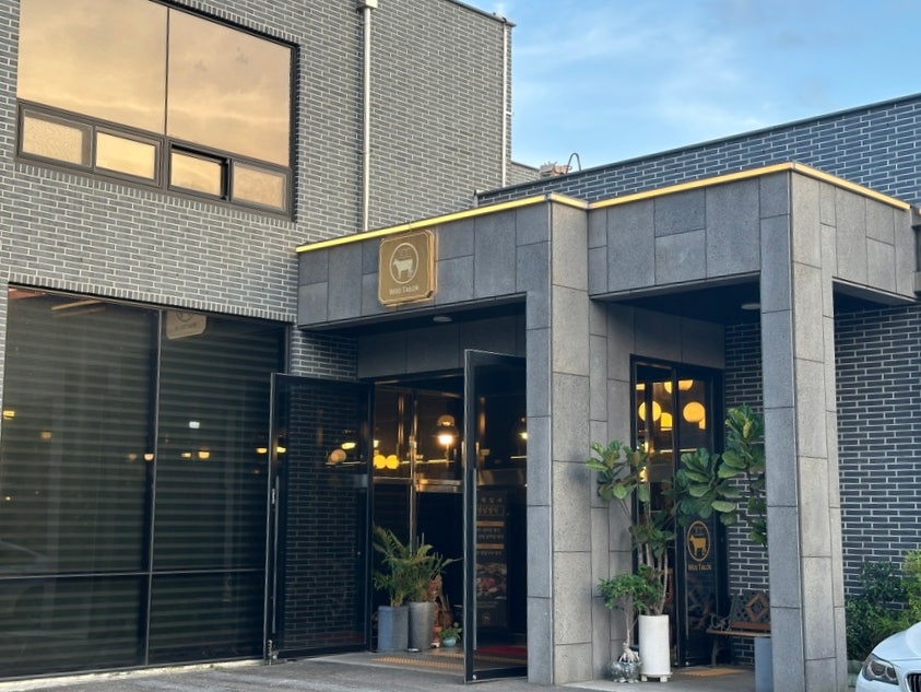 우테일러 사진 5