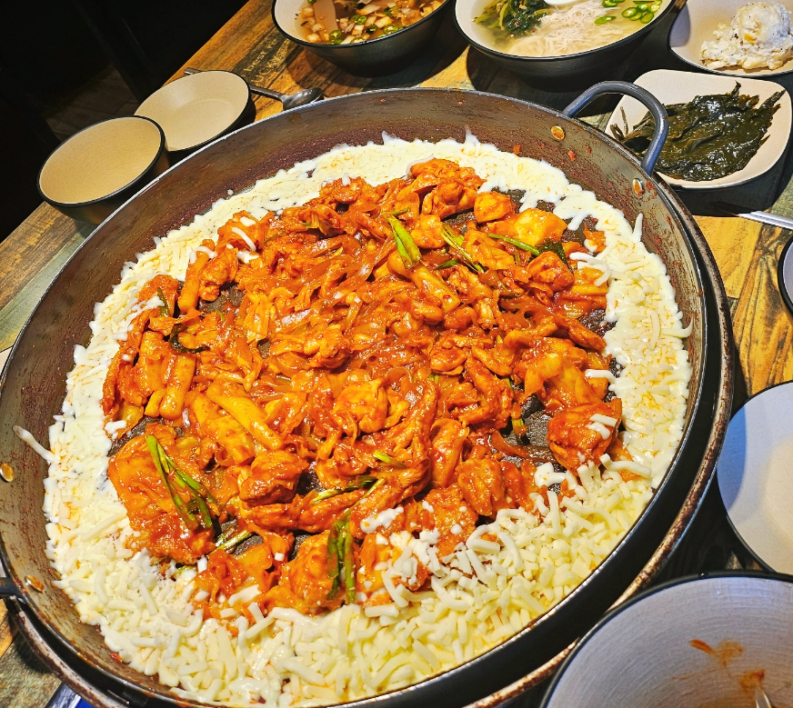 부막숯불닭갈비 마린시티점 사진 1