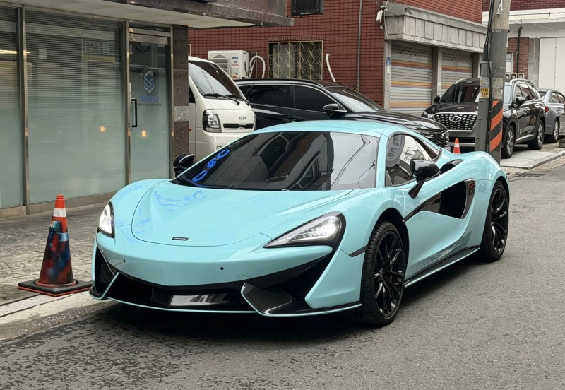 서울 맥라렌 570S 전체 랩핑 │ 브라바도필름 타나거 블루 (TANAGER BLUE) 적용