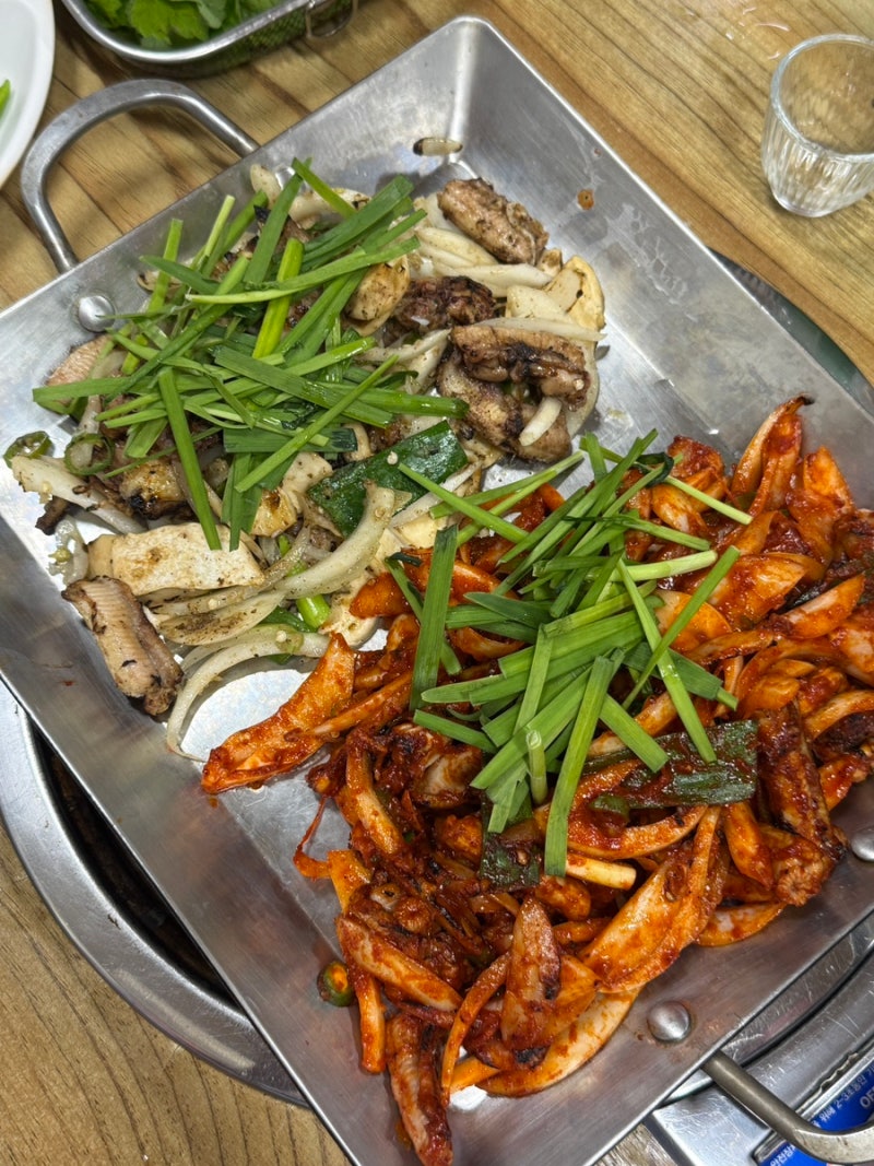 [부산/부전동] 부전역 연탄 곰장어 맛집, 부전시장 노포 맛집 “원조기장산곰장어”