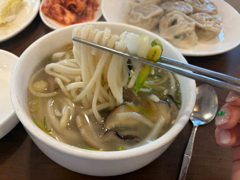 국립현대미술관 서울 근처 맛집 황생가칼국수, 2026 미쉐린 사골칼국수 콩국수 솔직후기