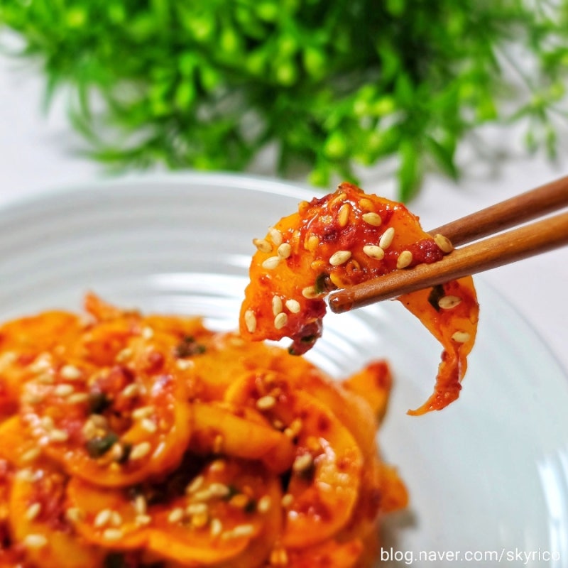 참외장아찌무침 황금레시피 | 아삭꼬득한 여름 밥도둑 반찬