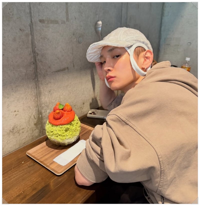 SHINee Key's Return After a Month: An Unrecognizably Sharper Jawline After the 'Jusaimo' Controversy, What on Earth Happened?