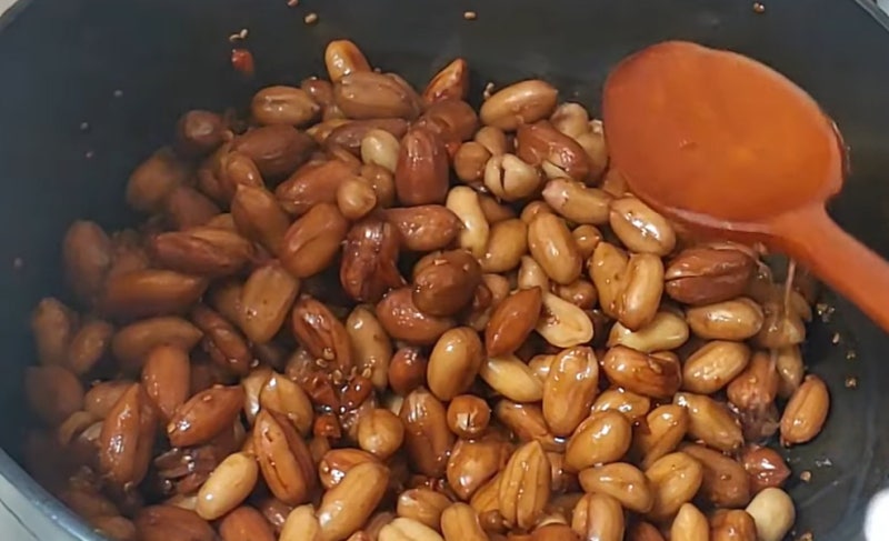 밥도둑 반찬 끝판왕! 땅콩조림 만들기
