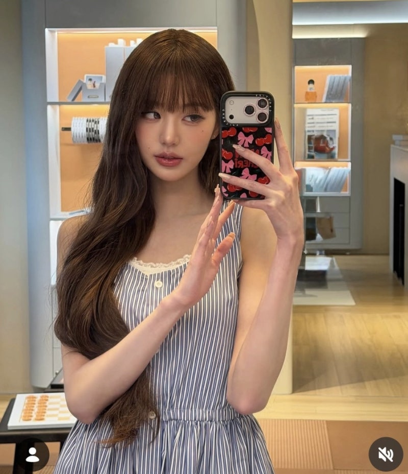 장원영 미우미우 착장｜정말 예뻤던 하늘색 원피스 패션