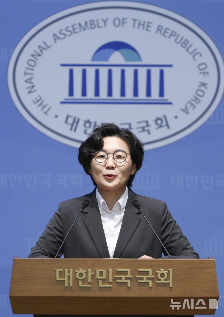 민주당 대표 후보, 김보미 전 강진군의원 프로필