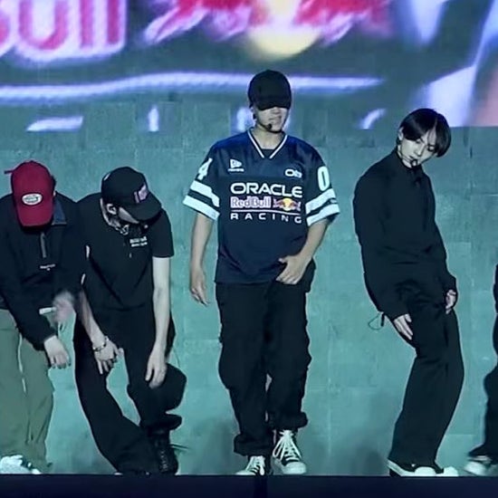 ENHYPEN Jay's Official YouTube Fashion: Short-Sleeved T-Shirt / New Era T-Shirt