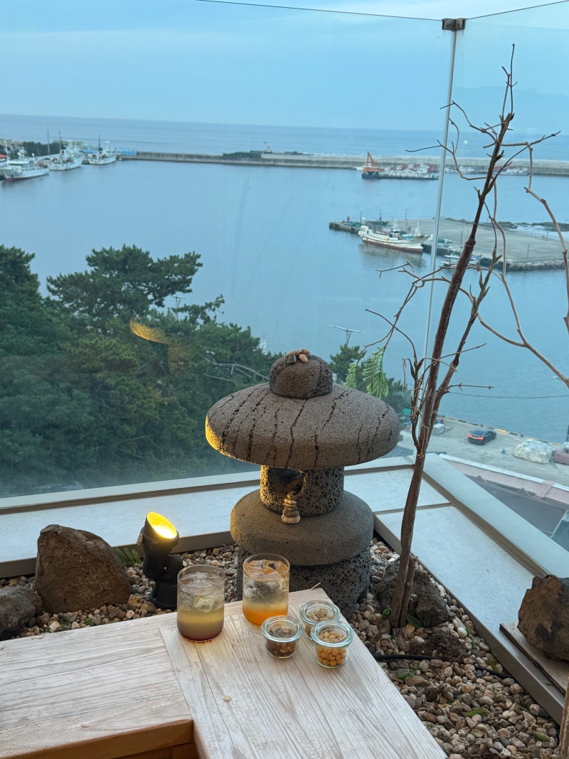 [Busan Gijang Accommodation] Now Busan: Breakfast, Dinner, Hinoki Bath, Private Rooftop Pool, Ocean View Emotional Accommodation