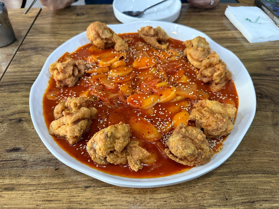 유자유김치떡볶이 신촌점 사진 6