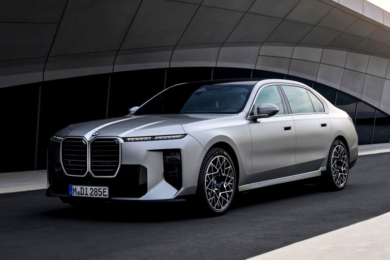 페이스리프트 거친 2027 BMW i7, 7시리즈 전기차 국내 주행거리 인증 소식 [제원/포토/정보]