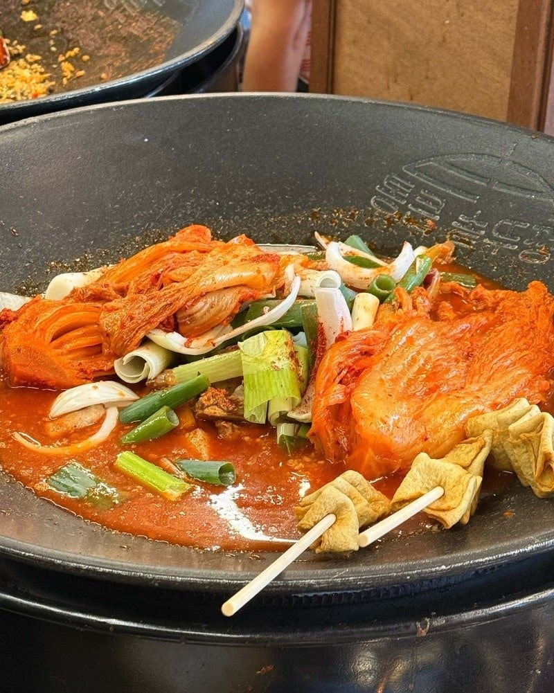 통큰솥뚜껑닭볶음탕 한대앞역점 사진 5