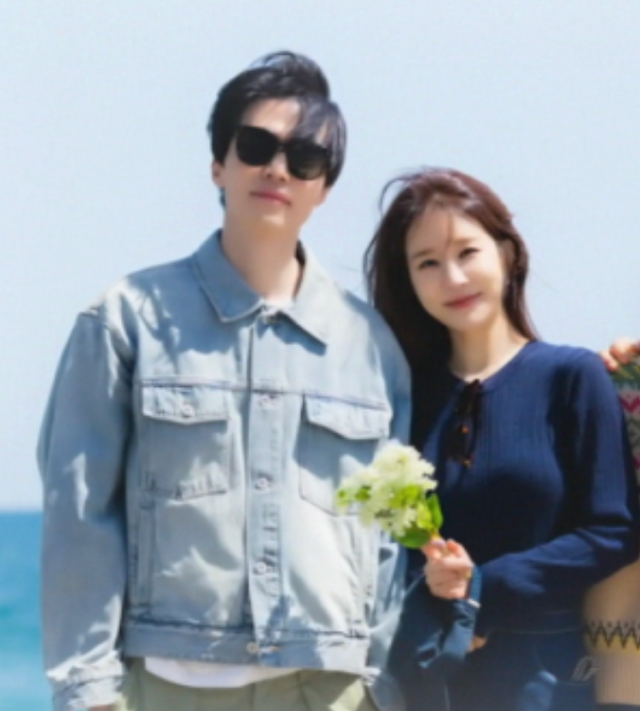 "이쯤되면 진짜 제발 결혼해라" 유인나♥이동욱, 10년 만에 터진 역대급 꽁냥 모멘트 진짜 이....