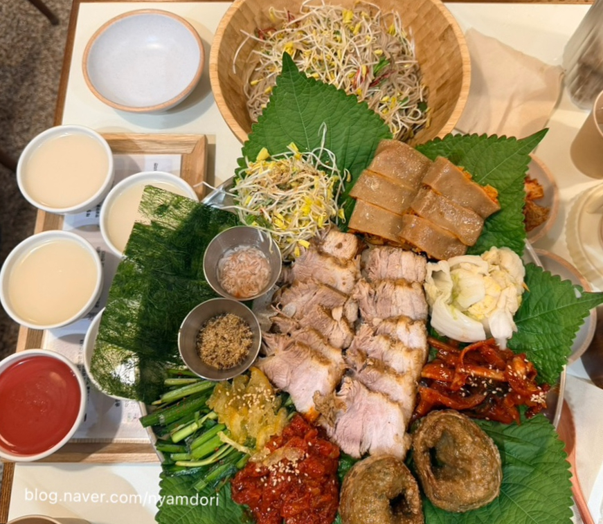 잘빠진메밀 서촌점 사진 1