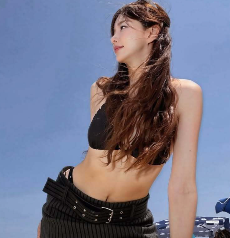 한보름 비키니 한 장이 하루 만에 폭발한 진짜 이유, '드림하이' 그 배우가 39세에 증명한 것
