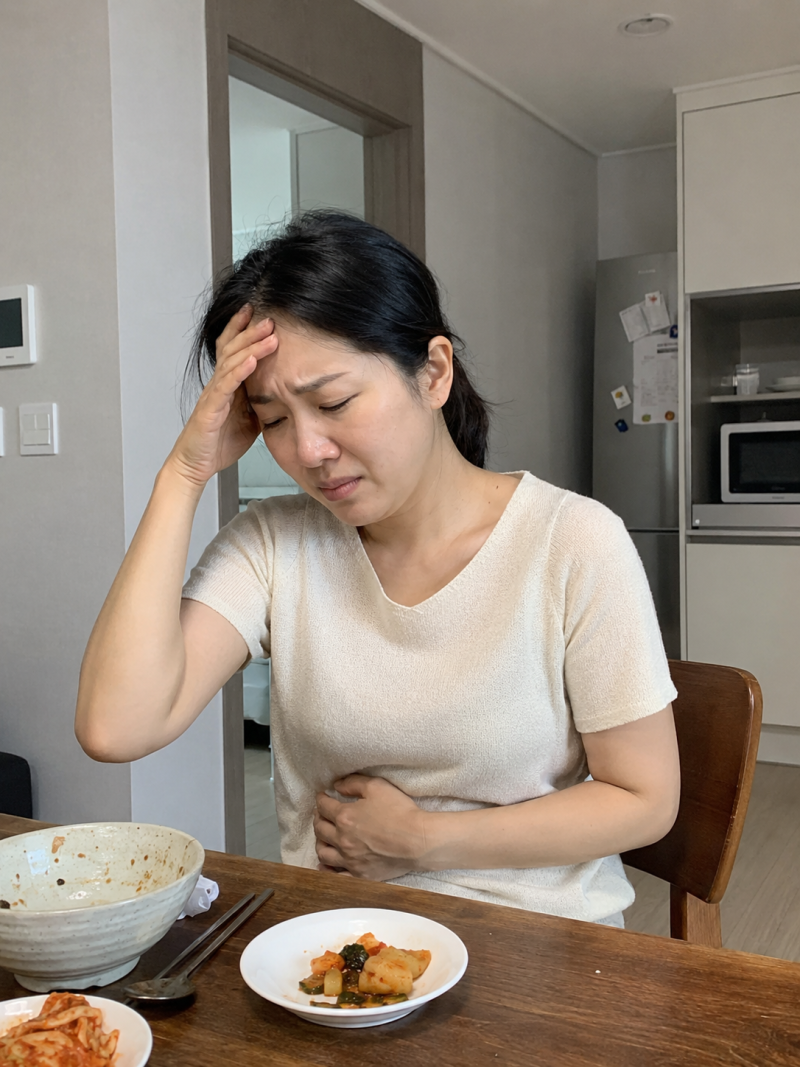 체했을 때 머리까지 아프다면? 편두통 신호일 수 있습니다