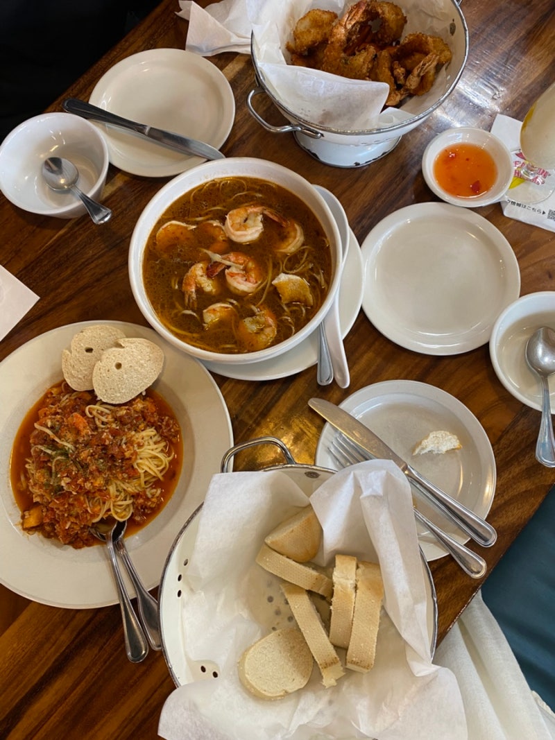 괌 여행 | 비치인쉬림프 투몬점 괌맛집 , 투몬맛집. 괌 비치인쉬림프 SKT 할인방법. 서비스차....