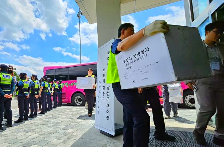 <b>충주시장</b> 재검표 시작, 124표 결과 뒤집힐까 (이동석 맹정섭... 