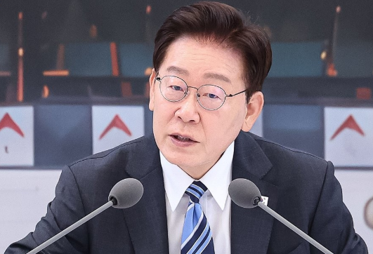 2026년 이재명 <b>대통령</b> 부처 <b>업무보고</b> 개시 / 국민 참여형으로... 