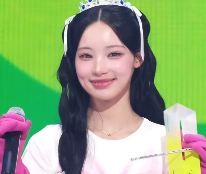 리센느 무섭노로 도미노 모델 프리티걸로 1위까지 대세 걸그룹