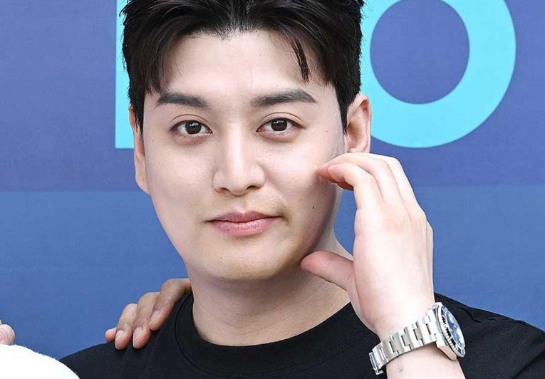 일라이 프로필 : 키 나이 고향 재산 가족관계 인스타 근황까지 총정리!