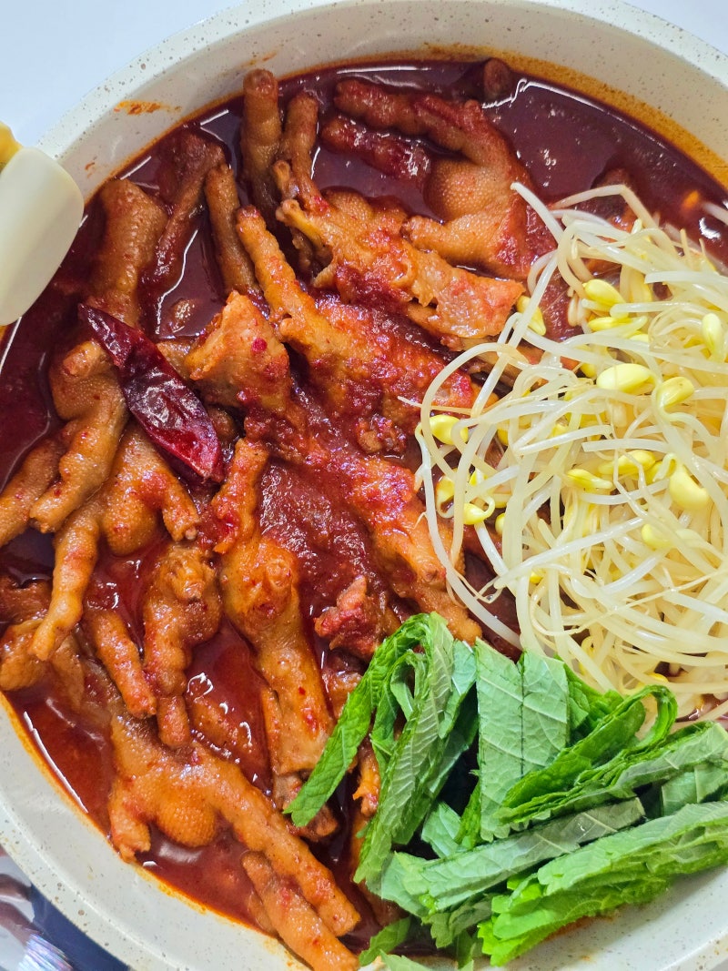 스레드에서 유명한 청춘불판국물닭발 배달보다 맛있는 혼술안주 밀키트