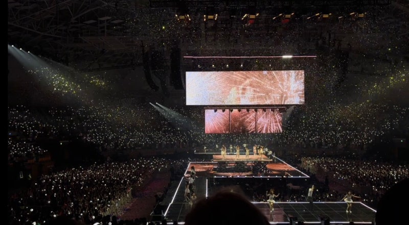 これは最高に素晴らしいTWICE THIS IS FORツアー81回目のコンサートだ！