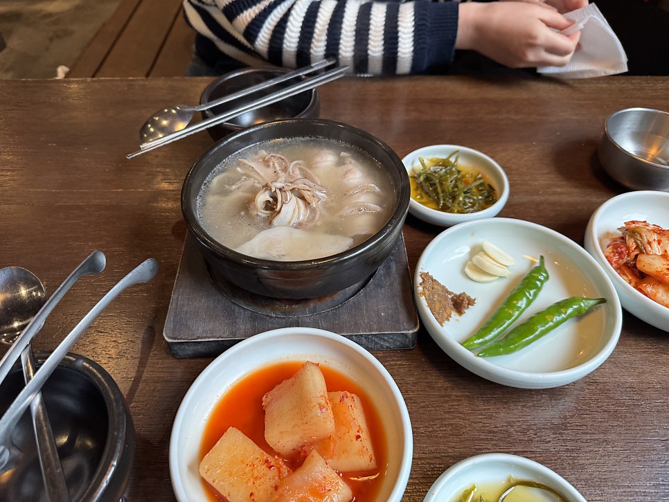 엄용백돼지국밥 종각점 사진 1