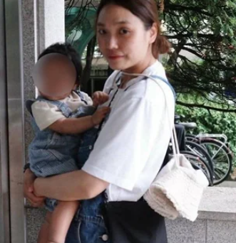 안테나 떠난 이진아, 딸 돌잔치 사진 공개…결혼 6년 만의 소식