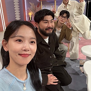 서인국 인스타그램 속 이은지 패션 옷 셋업 바지 / 스튜디오 톰보이 오버핏 셔츠, 밴딩 팬츠