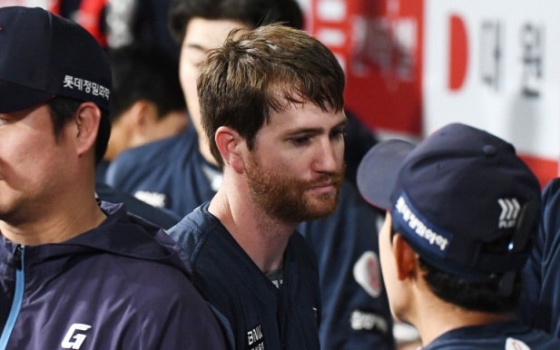 "올 시즌 두 번째 DFA" 찰리 반즈, 다저스 잔류와 FA 사이 KBO 복귀 가능성은?