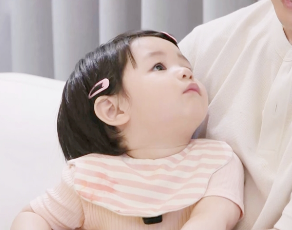 심형탁아들 하루의 예쁜 얼굴에 눈물이...애를 왜 울린거야