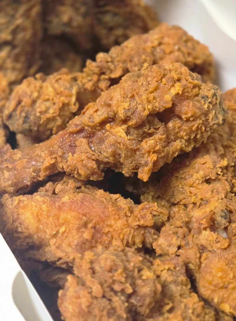 bhc 핫후라이드와 빨간소떡 후기 핫후라이드 맛과 맵기 가격 칼로리