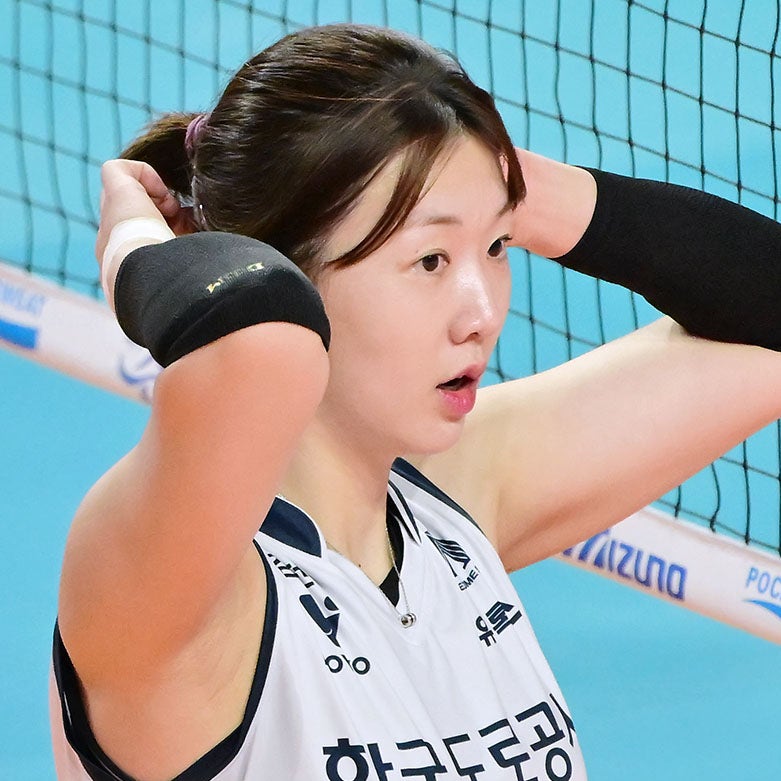 여자배구 연봉 1위 강소휘, 조금만 못해도 욕먹는 자리.. 어쩔수 없다.