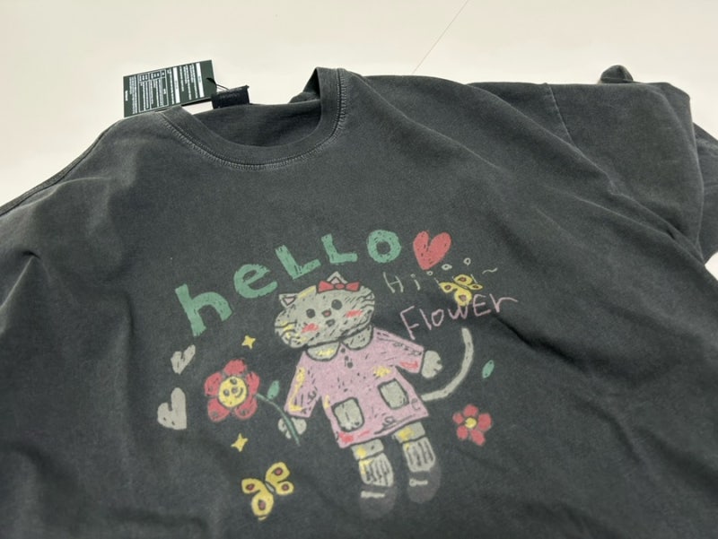 꼼파뇨 반팔티 HELLO FLOWER 피그먼트 스모크블랙 L
