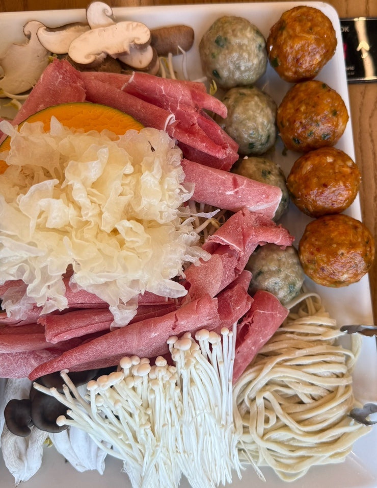 [화성 비봉] 손수만두 만두전골 맛집 샤부샤부 육즙 가득 수제만두