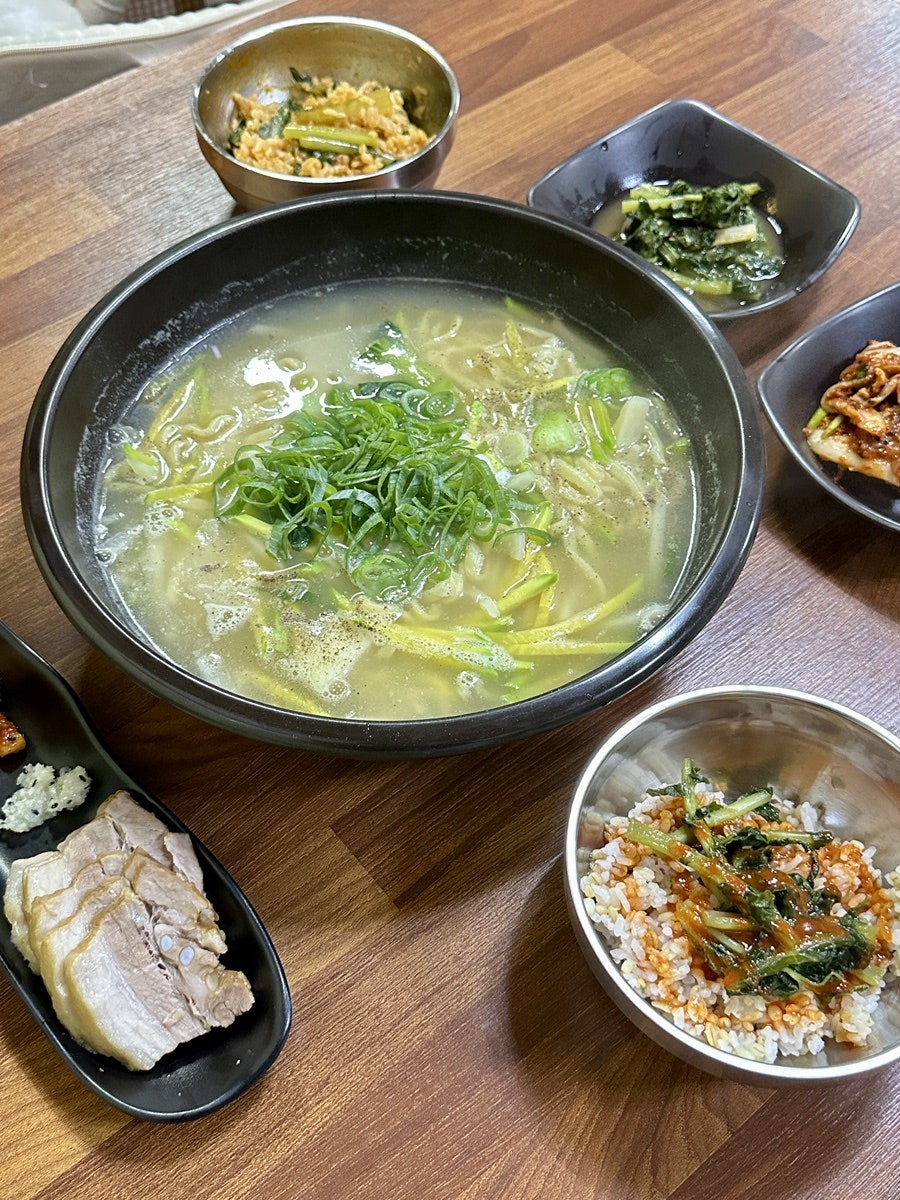 밀박칼국수 본점 사진 1