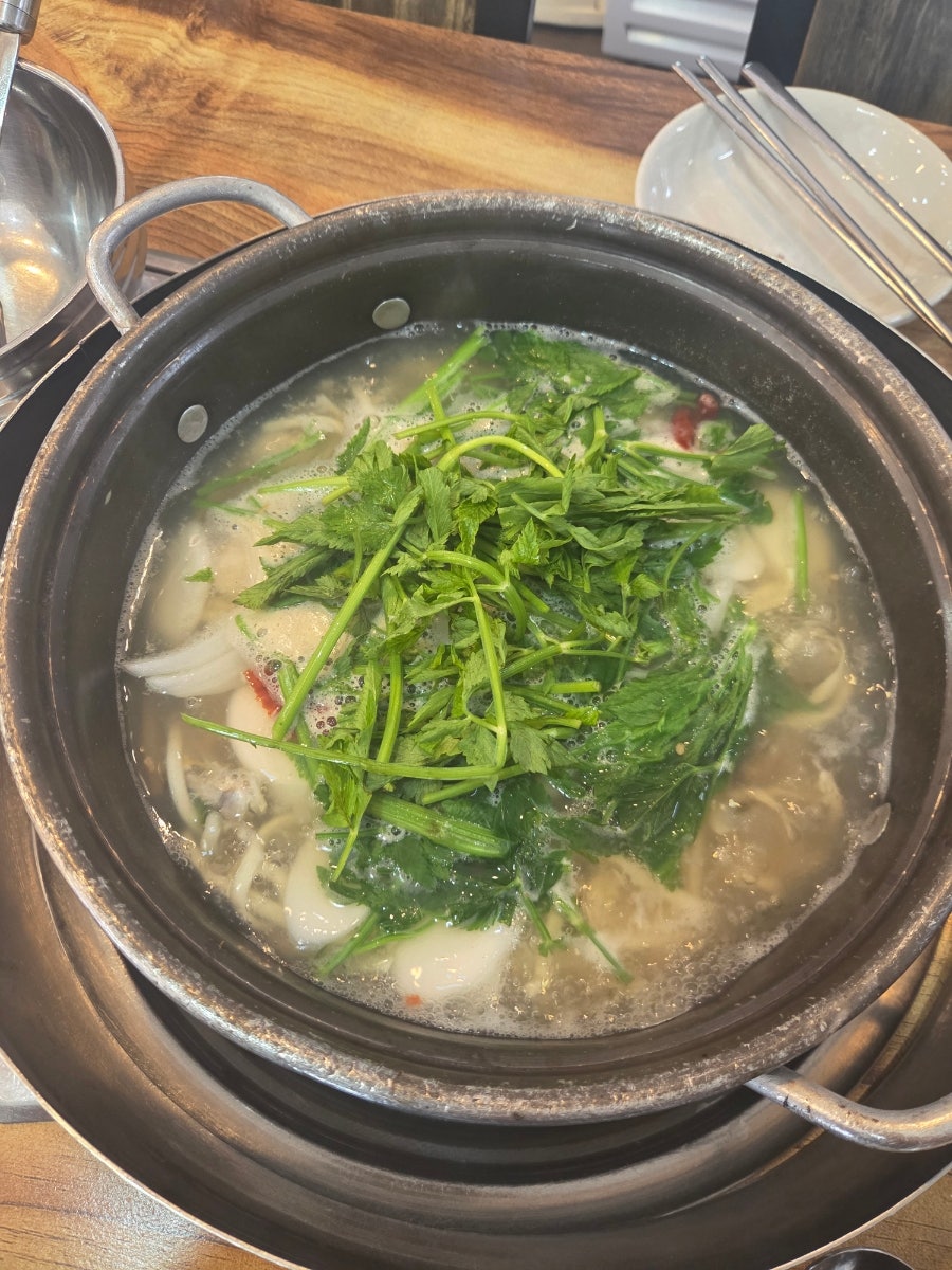 송이복칼국수 사진 4