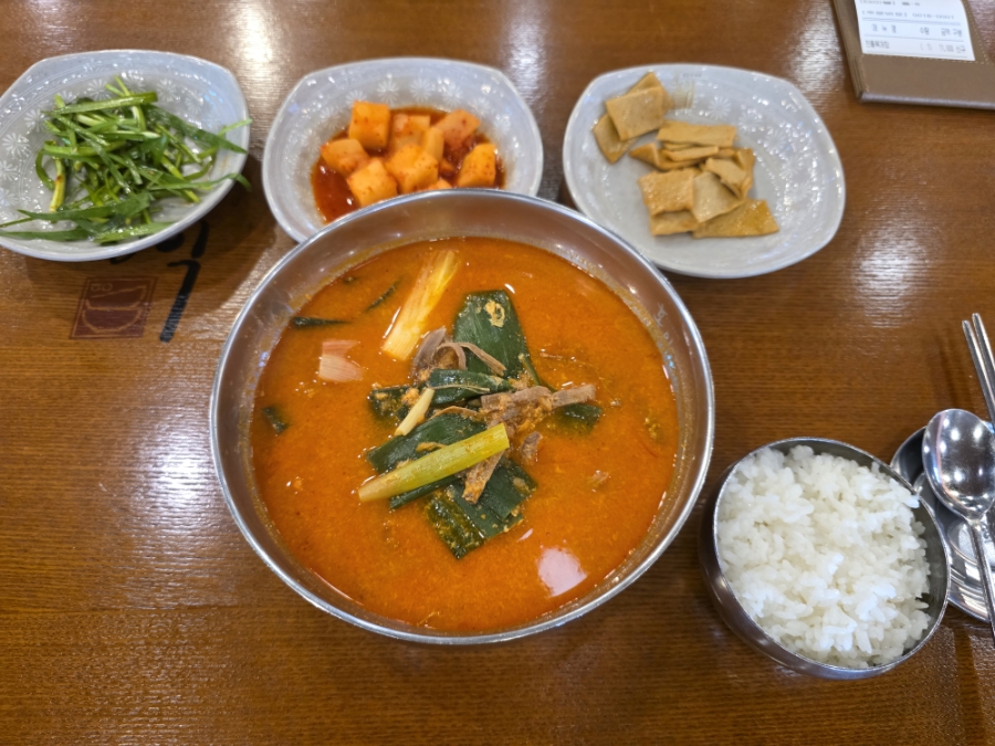 홍익궁중전통육개장 서신점 사진 6