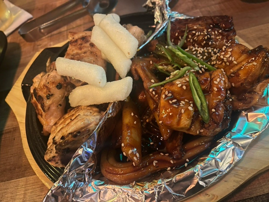 동근이숯불두마리치킨 수원인계점 사진 3