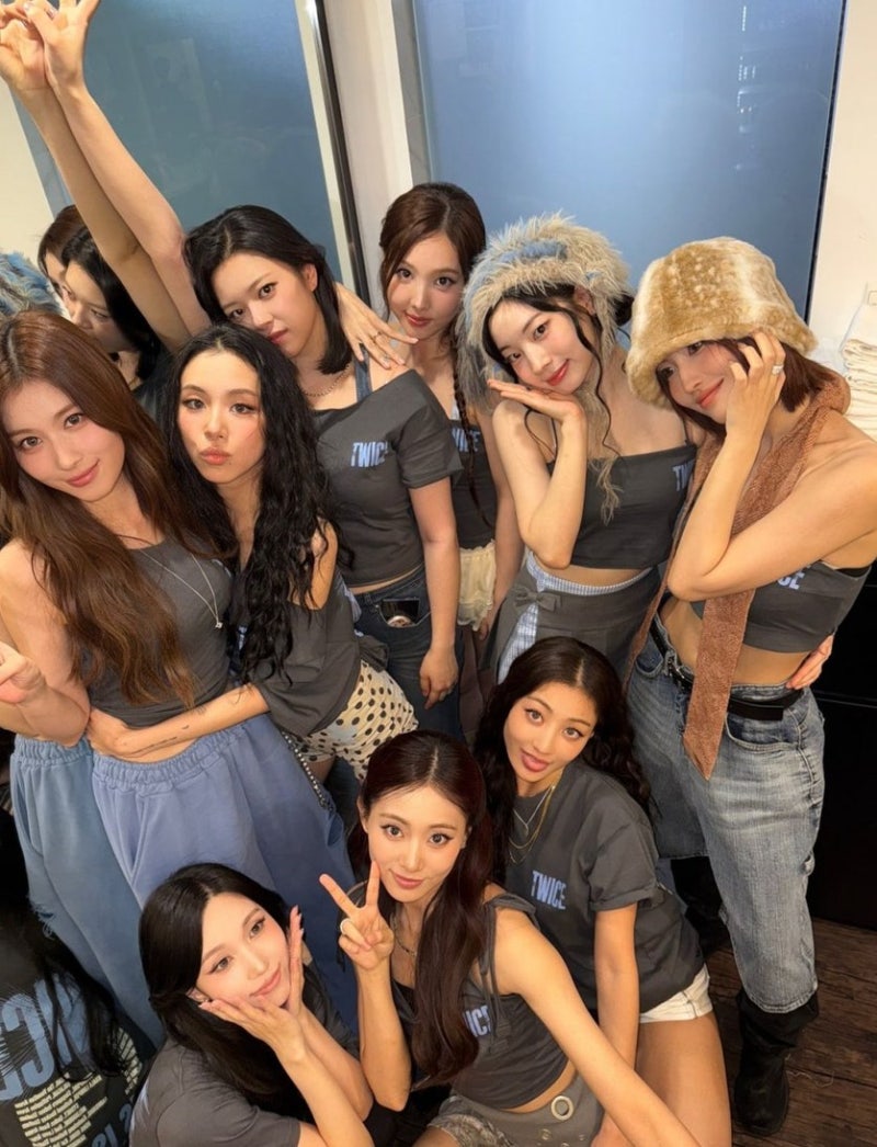 나연 엄마가 올린 SNS 한 줄, 팬들이 "이건 신호다" 확신한 진짜 이유