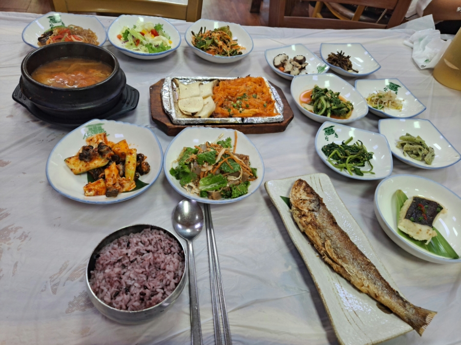 산촌식당 사진 2