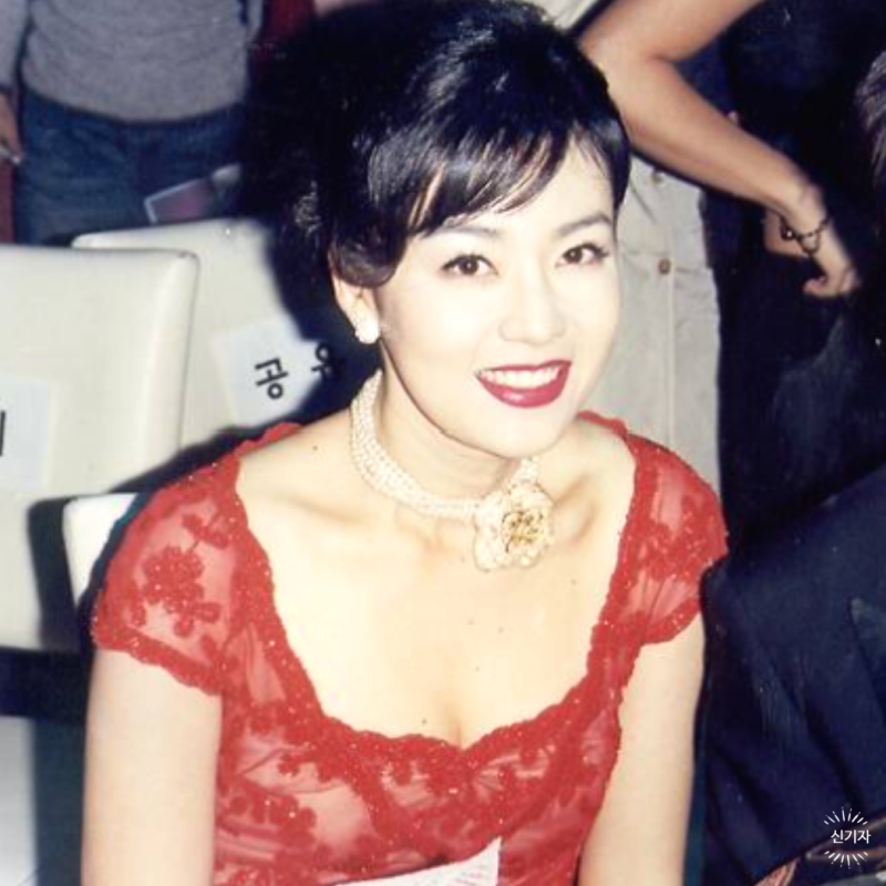 송일국과 3년 열애, 이혼할 사주라며 결혼 포기한 '신사의 품격 히로인' 55세 톱여배우 리즈 ....