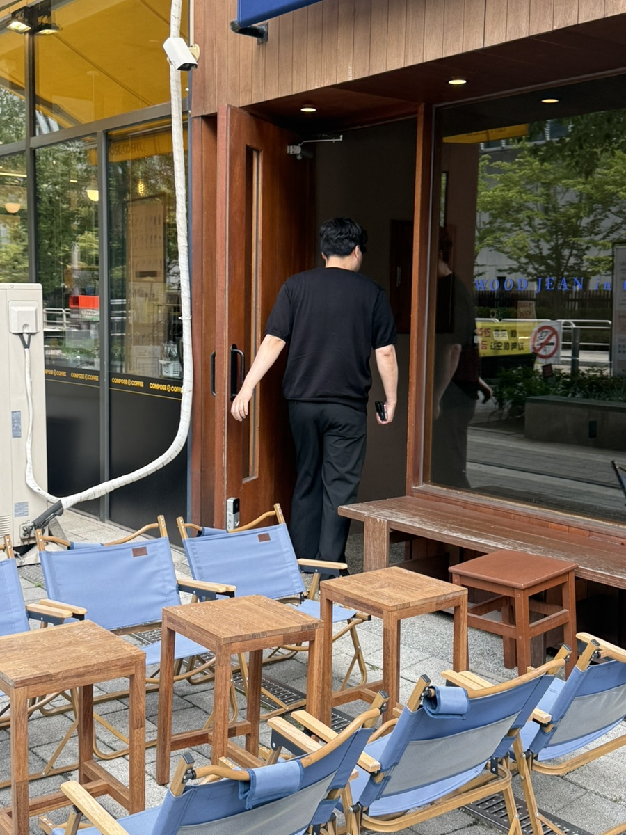 카페 우드진 마곡나루점 사진 2